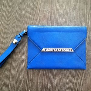 🔥SALE🔥 Stella & Dot Avalon Wristlet Clutch